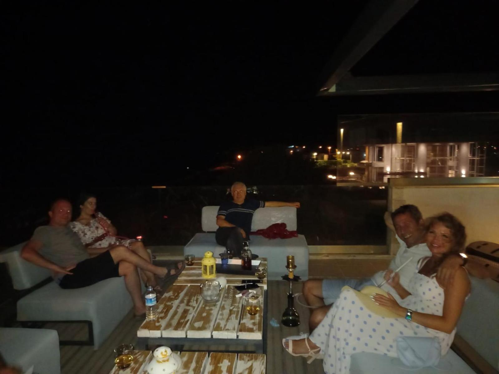 Mavi Panorama Villa Çeşme Exteriör bild
