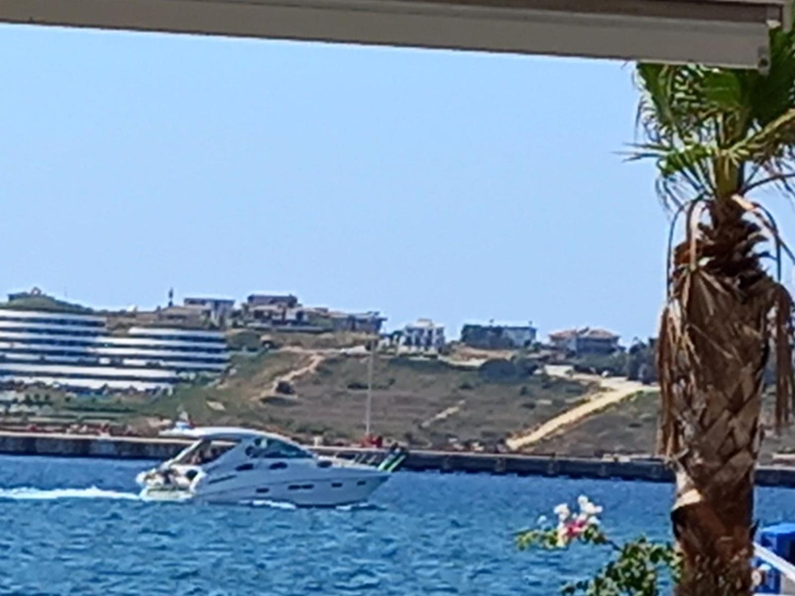 Mavi Panorama Villa Çeşme Exteriör bild