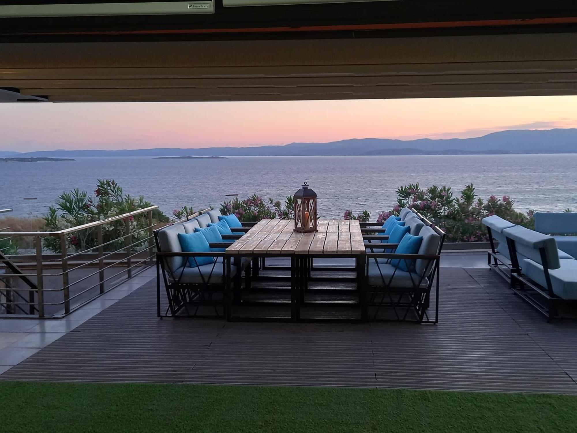 Mavi Panorama Villa Çeşme Exteriör bild