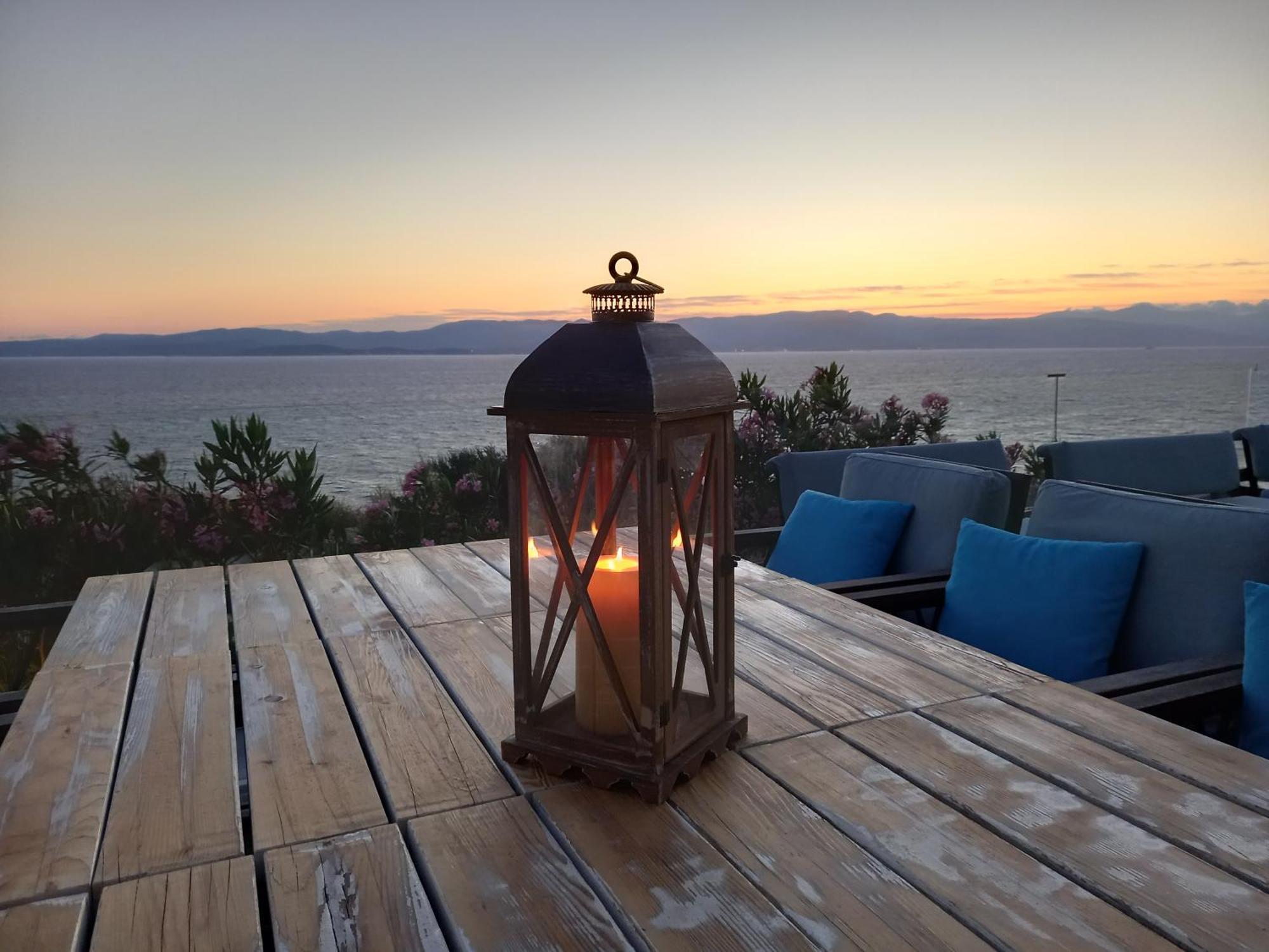 Mavi Panorama Villa Çeşme Exteriör bild