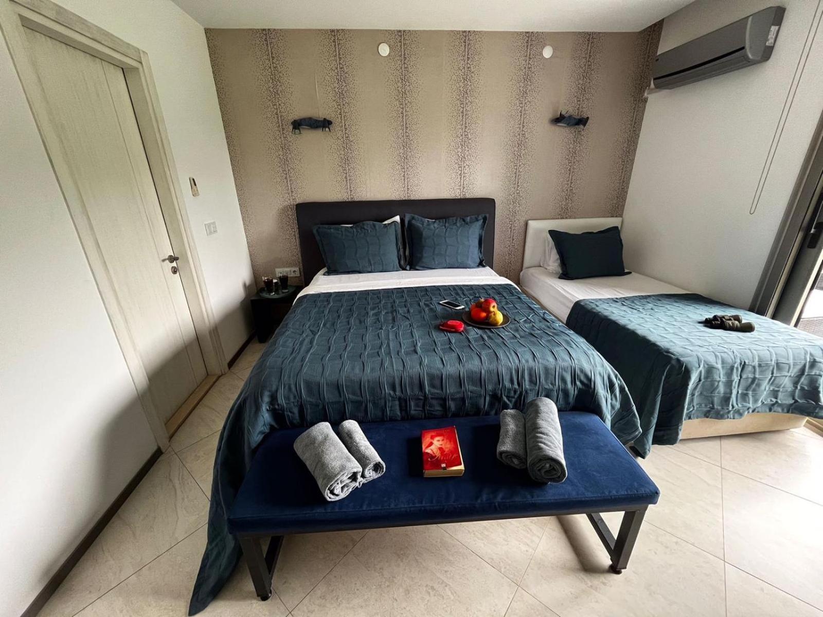 Mavi Panorama Villa Çeşme Exteriör bild