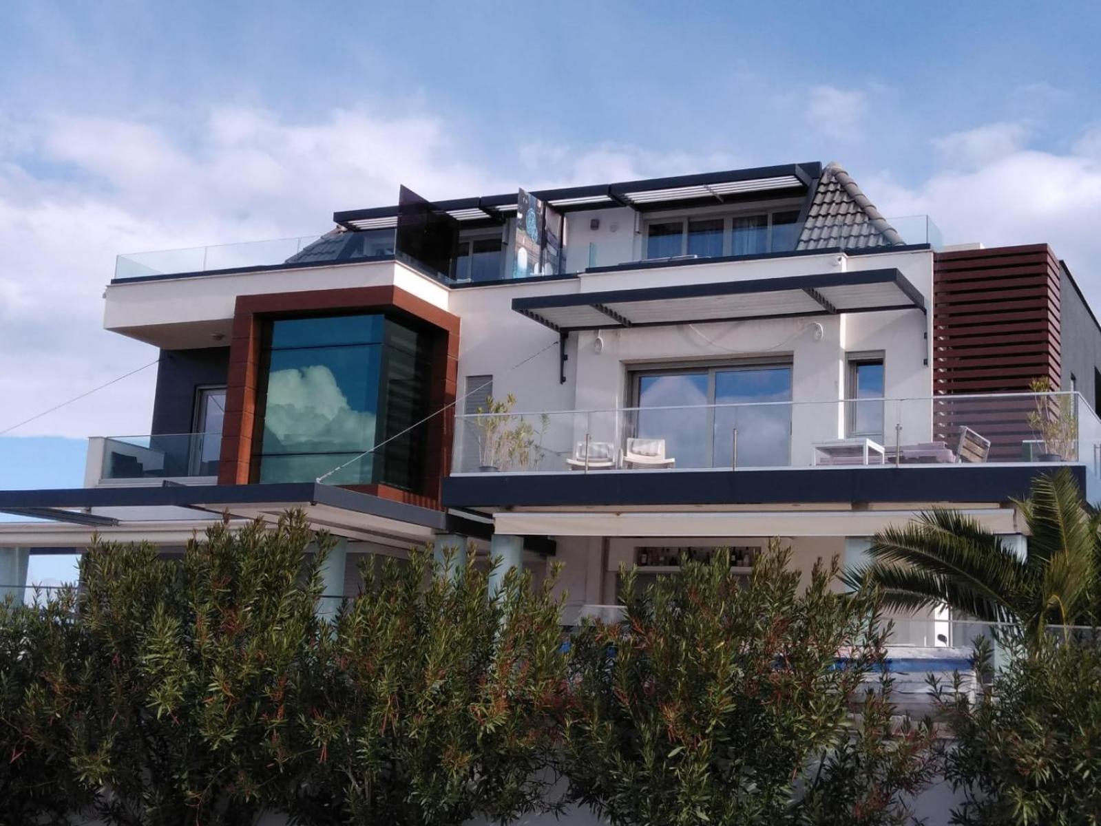 Mavi Panorama Villa Çeşme Exteriör bild