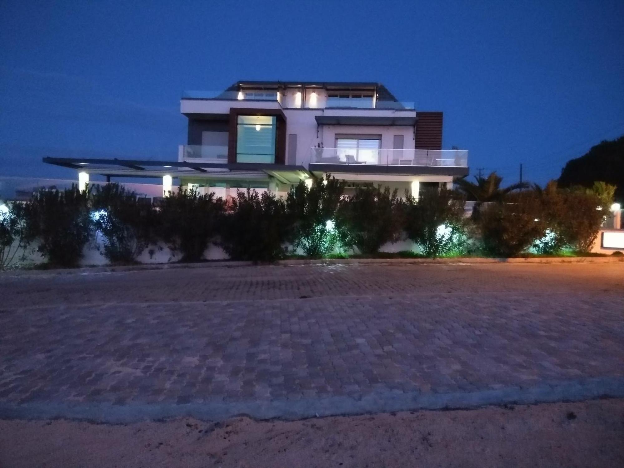 Mavi Panorama Villa Çeşme Exteriör bild
