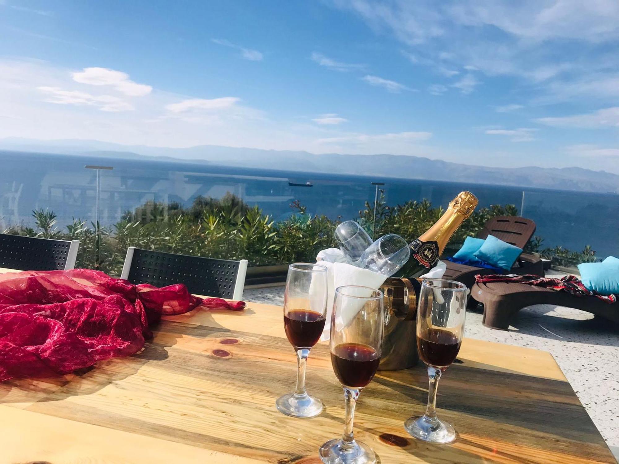 Mavi Panorama Villa Çeşme Exteriör bild